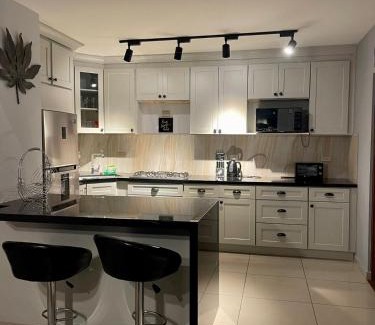 Santa Cruz Apartment | Departamento amplio, moderno y centrico!