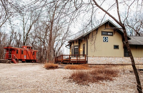 Salina House | Depot Nestled in the Woods