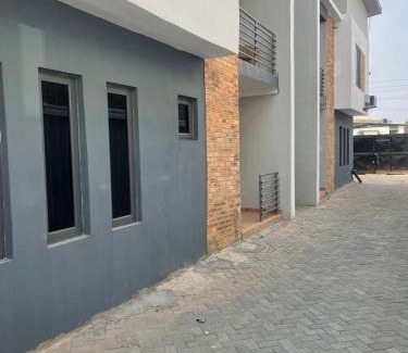 Oshodi-Isolo Apartment | Desalu Living