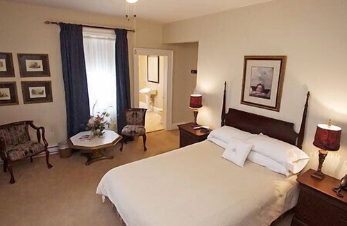 Guysborough Hotel | DesBarres Manor Inn