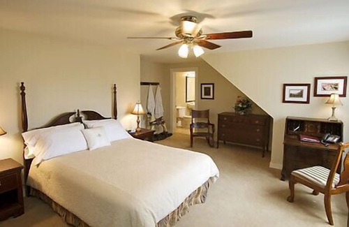 Guysborough Hotel | DesBarres Manor Inn