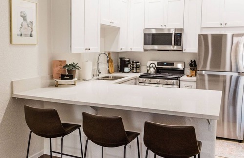Village Condo | Desert DayDream 1 Bedroom Condo steps away from Old Town La Quinta #244554