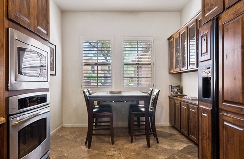 Talon Retreat House | Desert Dream Stay: Tuscan Townhome w/Sunset, Golf & Mountain Views