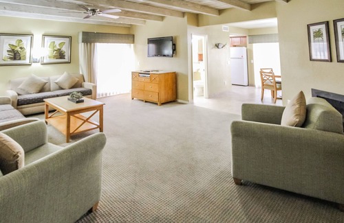 Araby Commons Apartment | Desert Isle Resort
