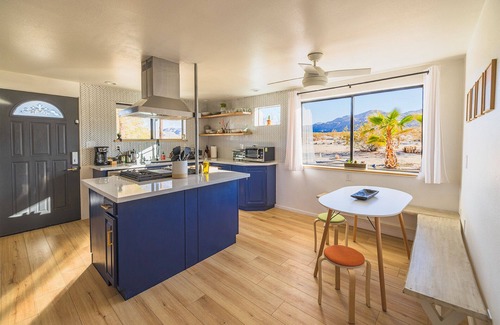 Indian Cove House | Desert Playground - hot tub, dipping pool, hammocks, stargazing, dog friendly!