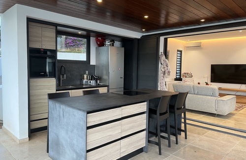 Dampierre Villa | DESIGN PROMONTORY ON THE SEA