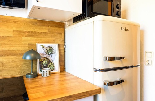 Loebtau Apartment | Design Studio I Center I Green