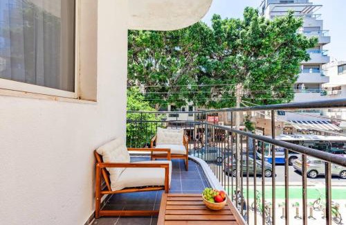 Tel Aviv City Center Apartment | Designed 2BR apartment over Dizengoff square - Panoramic View