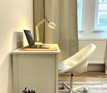 Sudstadt Nordlicher Teil Apartment | Designer City Apartment in Top Lage für 6 Gäste