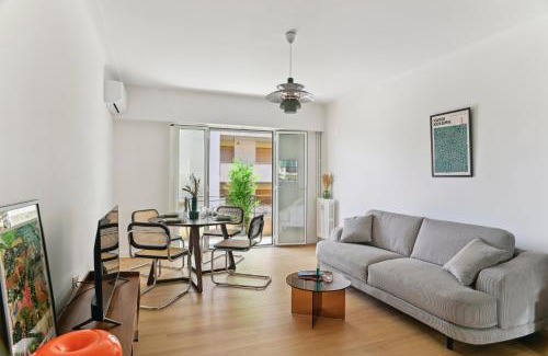 Carnot Apartment | Designer flat, luxurious, close from Palais, terrasse, private garage, Air Conditoning