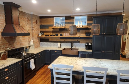 Florence Apartment | Designer Loft on Main Street Florence