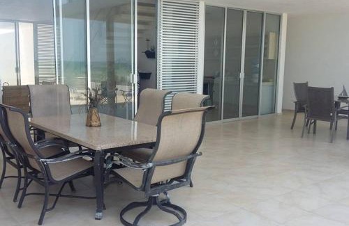 San Benito House | Designer´s House Beach Front Superb Ocean View Hi Speed WiFi