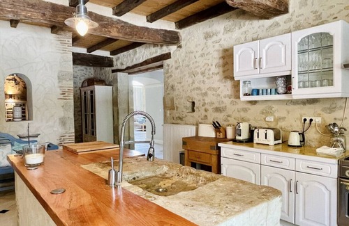 Cours-de-Monsegur House | Designer Villa · Heated Pool & Country Views