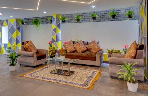 Madhapur Hotel | Destino By INR Suites