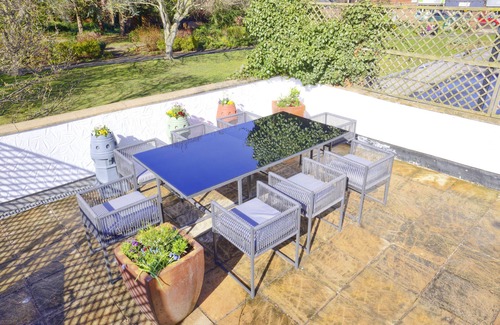 West Kirby Apartment | Detached 2 story recently renovated property in the town centre