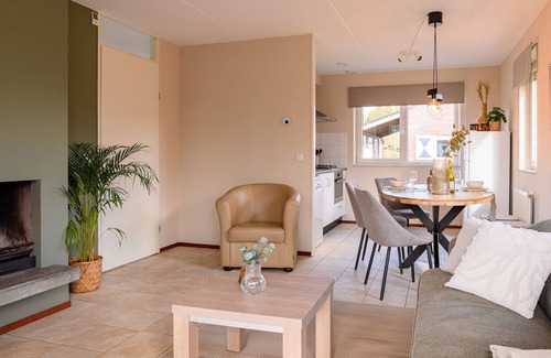 Hoeven House | Detached bungalow for 4 persons