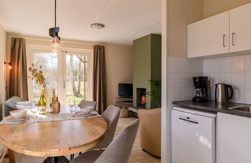 Hoeven House | Detached bungalow for 4 persons