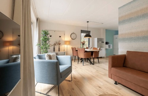 Hooghalen House | Detached bungalow with terrace in beautiful Drenthe.