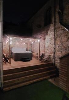 Penrhyn Bay House | Detached House With Amazing Sea View and Hot Tub