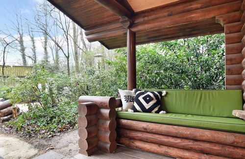 Westelbeers Cottage | Detached log cabin for 2 people