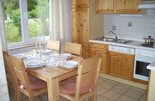 Uslar House | Detached single-storey bungalow with terrace