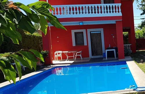 Pinseque Villa | Detached villa with private pool and wifi