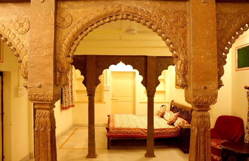Bundi Hotel | Dev Niwas