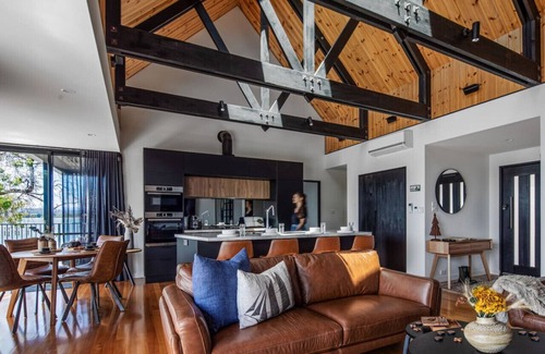 Deviot House | Deviot Boat House - romantic, absolute waterfront