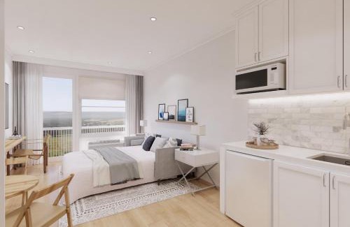 Elk Rapids Apartment | Dexter Suite