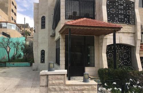Al Jubeiha Apartment | Dhahiyat Al-Rasheed
