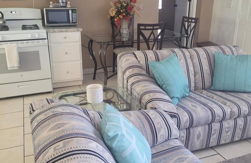 Los Trujillos-Gabaldon Cottage | Diamond in the Rough with most of the amenities