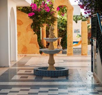 Triffa Hotel | Diar Saray