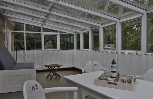 Bad Doberan Apartment | Diese Maisonettewohnung Besticht Durch Ihre Lage und den Wunderschönen Wintergarten Sowie mit dem Weitläufigen Grundstück im Herzen von Bad Doberan