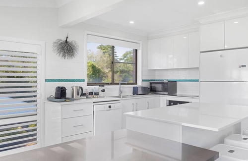 Tanilba Bay House | Diggers Drive No 11 Tanilba Bay - the perfect place for a quiet family escape