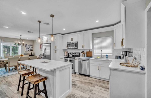 Tropic Palms House | Dina's Delray 3 bed/2bath w Modern Interior & Heated Pool