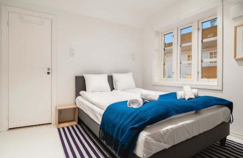 Sandviken House | DINBNB Homes l Charming 2-Bedroom Home by the Sea Cozy