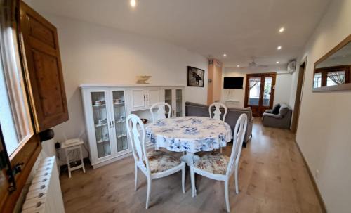 Coll de Nargo Apartment | Dinosaur House