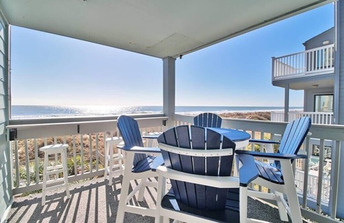 Ash Condo | Direct Ocean Front 3BR 2BA Dog Friendly OCEANFRONT beachfront dogs allowed