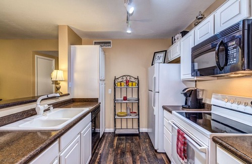 Alta Mesa Community Association House | Discounts available on gorgeous Mesa condo!