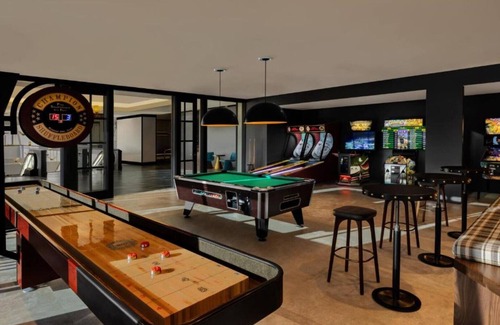 Northeast Park Hill House | Discover artful elegance at our upscale hotel in Denver, CO