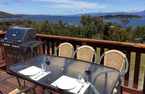 Alonnah House | Discover Bruny Island Holiday Accommodation