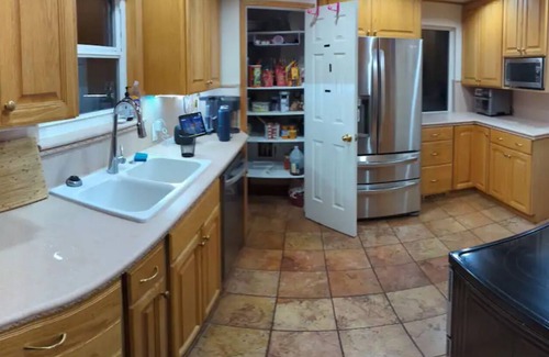Canyon Rim House | Discover Midvalley charm, just a 9-min drive from University of Utah