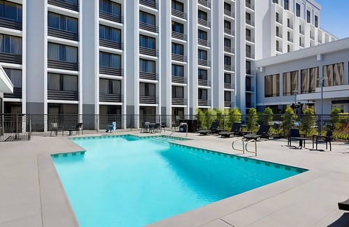 San Jose Apartment | Discover Winchester Mystery House! 2 Comfortable Units, Free Airport Shuttle!