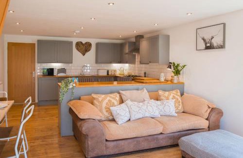 Cropthorne House | Discovery Barn - Luxury 2 Bed Barn Conversion!