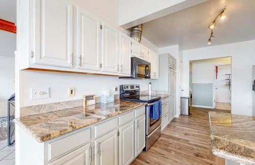 Adelma Beach House | Discovery Bay View Home