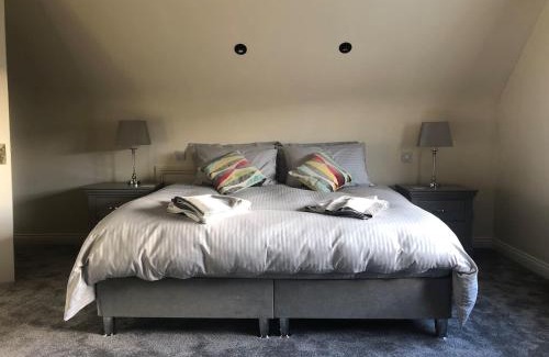Sallybrook House | Discreet luxury Super house!