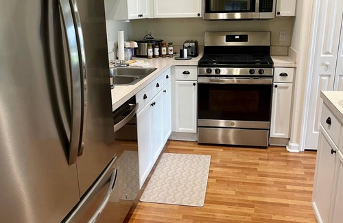 Four Corners House | Disney Universal SeaWorld within Minutes in safe Gated Community! No Pet Fee!