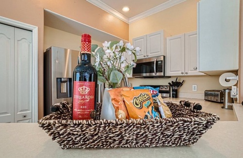 Tuscan Hills House | DisneyFun/Pool/FirePlace/Games/EVCharger/Safe/PetFriendly