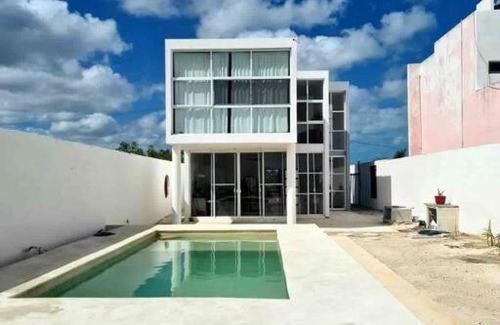 San Benito House | Divers Paradise