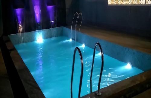 Ujjain Villa | Divine Stay - Luxurious Villa, By AP villas and Resorts